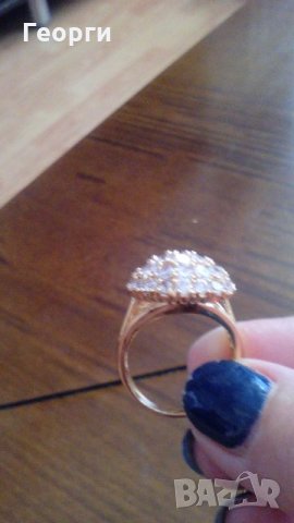 Дамски пръстен, снимка 1 - Пръстени - 26801572