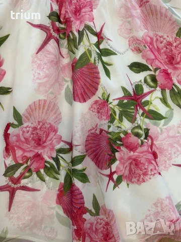 Прекрасна рокля Guess, 14г., 164см., снимка 5 - Детски рокли и поли - 50606653