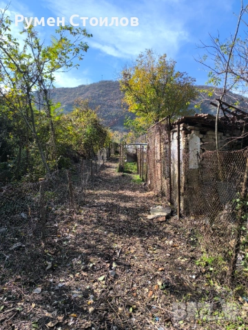 Продавам парцел в регулация