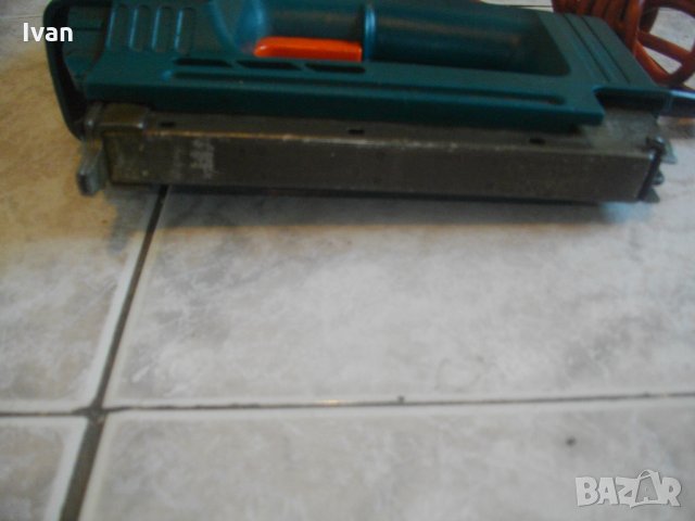 16-30 мм-Голям Такер-Дърводелски-Англия--Електрически-Комбиниран-Отличен-Black Decker, снимка 4 - Други инструменти - 33485638