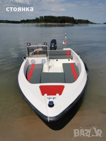 Продавам лодка със извънбордов двигател Yamaha 60 k.c