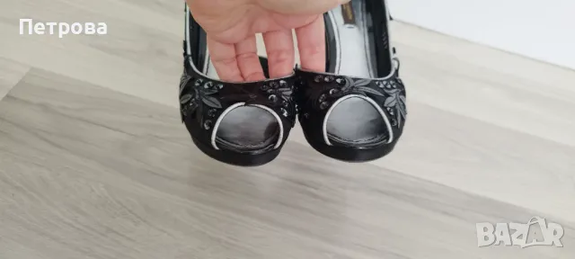 Дамски обувки на ток Louis Vuitton, снимка 4 - Дамски обувки на ток - 47627447