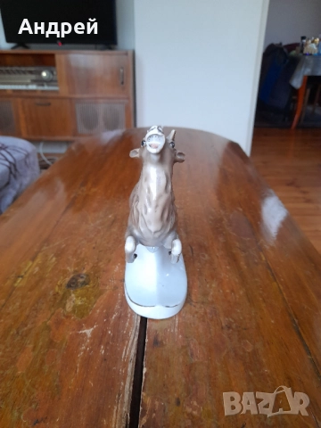 Стара Порцеланова фигурка Елен, снимка 2 - Други ценни предмети - 51868864