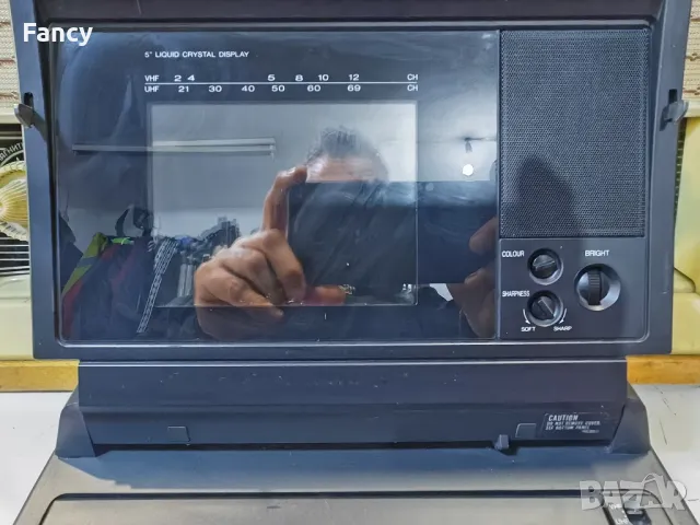 Преносим видеорекордер Panasonic NV-FV1 с аналогова телевизия, снимка 3 - Друга електроника - 47855704