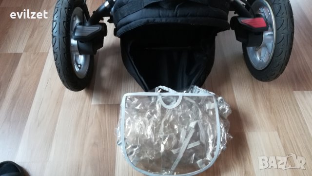 Много запазена бебешка/детска количка  Quinny Speedy, снимка 6 - Детски колички - 32615862