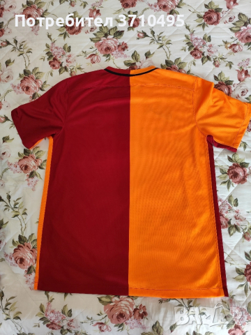 Продавам фланелка NIKE на турския гранд Галатасарай , снимка 2 - Спортни дрехи, екипи - 53501451