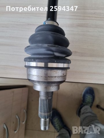 KIA CARENS (2) 2.0CC M/T 2002-2006г ПОЛУОСКА ПРЕДНА ДЯСНА  MOBIS , снимка 2 - Части - 35510945