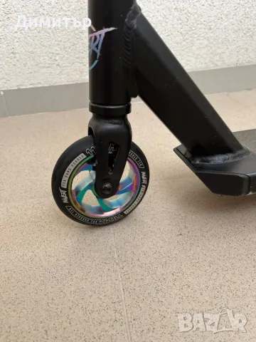 Тротинетка за трикове Invert Ts 2+, снимка 10 - Скейтборд, ховърборд, уейвборд - 50177417
