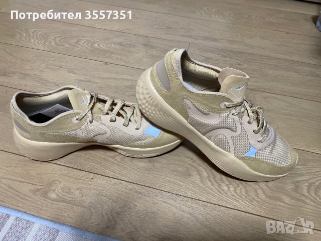 JORDAN Оригинални маратонки от Япония, снимка 2 - Маратонки - 43683526