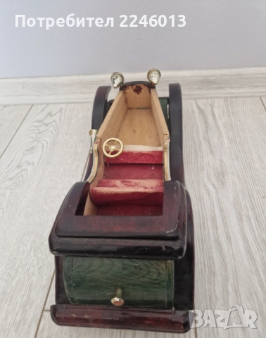 Винтидж кола-кабрио , снимка 4 - Колекции - 52615902