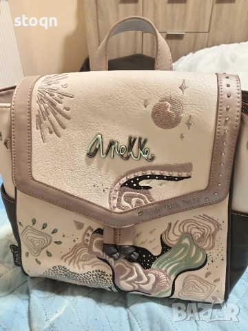 ПРОДАВАМ ДАМСКА РАНИЦА 