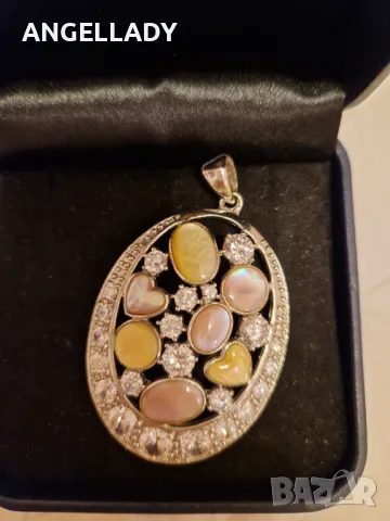 Сребърен пендатив с цветен седеф и циркони, снимка 2 - Колиета, медальони, синджири - 48422524