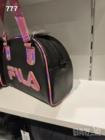 дамска чанта FILA , снимка 2 - Чанти - 47947692
