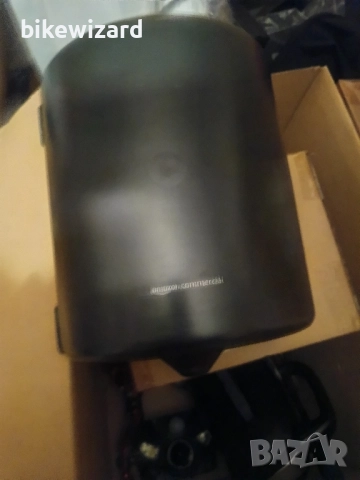 Amazon Commercial диспенсер за хартия 23 x 28.8 x 22.5 см. НОВ, снимка 8 - Други стоки за дома - 52633169