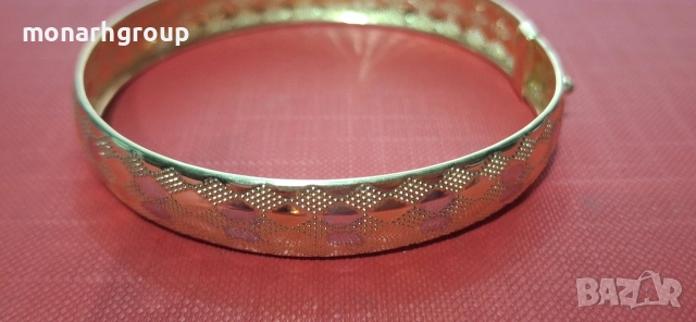 Златна гривна