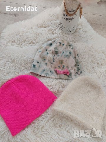 Лот детски шапки за момиченце , снимка 1 - Шапки, шалове и ръкавици - 39239750