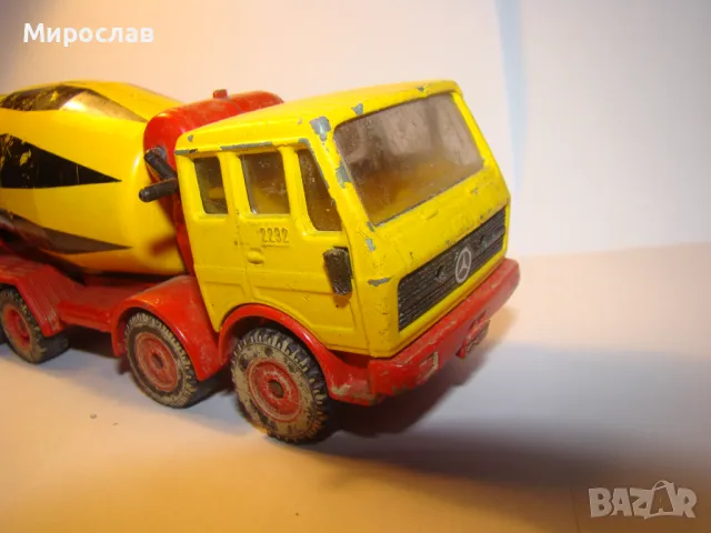 1/55 SIKU MERCEDES BENZ БЕТОНОВОЗ ИГРАЧКА КОЛИЧКА МОДЕЛ, снимка 5 - Колекции - 48387533