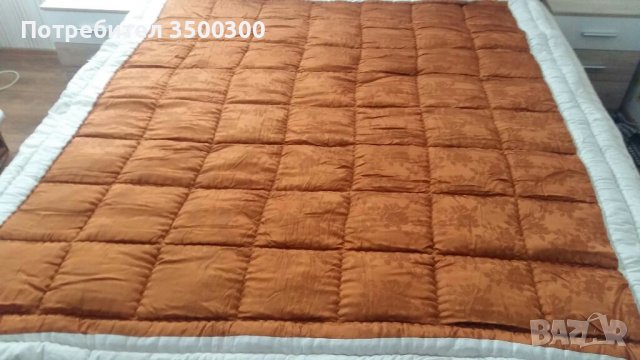 Вълнен юрган , снимка 3 - Олекотени завивки и одеяла - 38210141