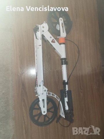 Тротинетка, снимка 2 - Скейтборд, ховърборд, уейвборд - 52355688