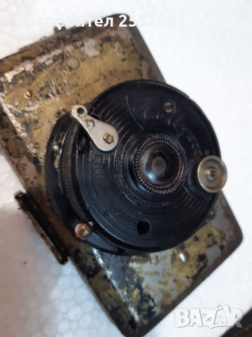 Фотоапарат , снимка 4 - Антикварни и старинни предмети - 36466341