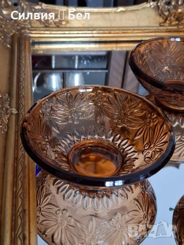 Винтидж комплект от 6 купички- пресовано стъкло , снимка 9 - Чинии - 52018849