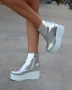 Боти на платформа - сребриста кожа с бяло ходило - 130K , снимка 1