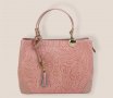 Дамска чанта от естествена кожа с ефектна щампа в розово