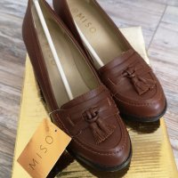 Стилни Дамски Обувки MISO от Естествена Кожа на Ток с Пискюли, снимка 1 - Дамски ежедневни обувки - 38110825