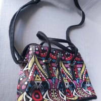 Дамска чанта , снимка 5 - Чанти - 40291074