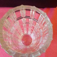 Масивна кристална ваза, снимка 5 - Антикварни и старинни предмети - 27977290