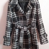 Красиво черно-бяло карирано палто , снимка 7 - Палта, манта - 27471152