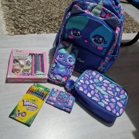 Училищен лот от Smiggle , снимка 1 - Ученически пособия, канцеларски материали - 43356392