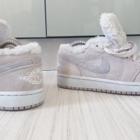 Nike Air Jordan 1 Retro Low  Sherpa UK 4.5 US 7 Size 38/24сm ОРИГИНАЛ! Дамски Кецове!, снимка 9 - Кецове - 44085557