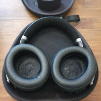 Focal Bathys Noise Cancelling Bluetooth слушалки, снимка 2 - Слушалки и портативни колонки - 44911643