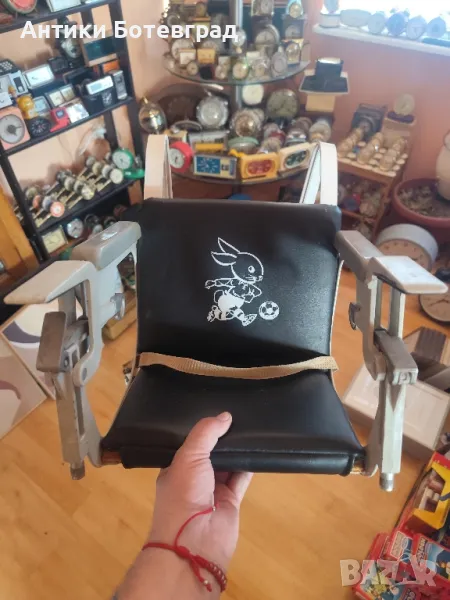 Рядка детска  седала от соца за монтиране на маса , снимка 1