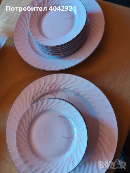 Порцеланови плата + 6 чинии , снимка 1