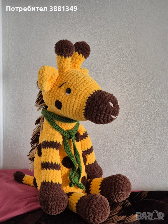 Ръчно плетена играчка жираф, снимка 1
