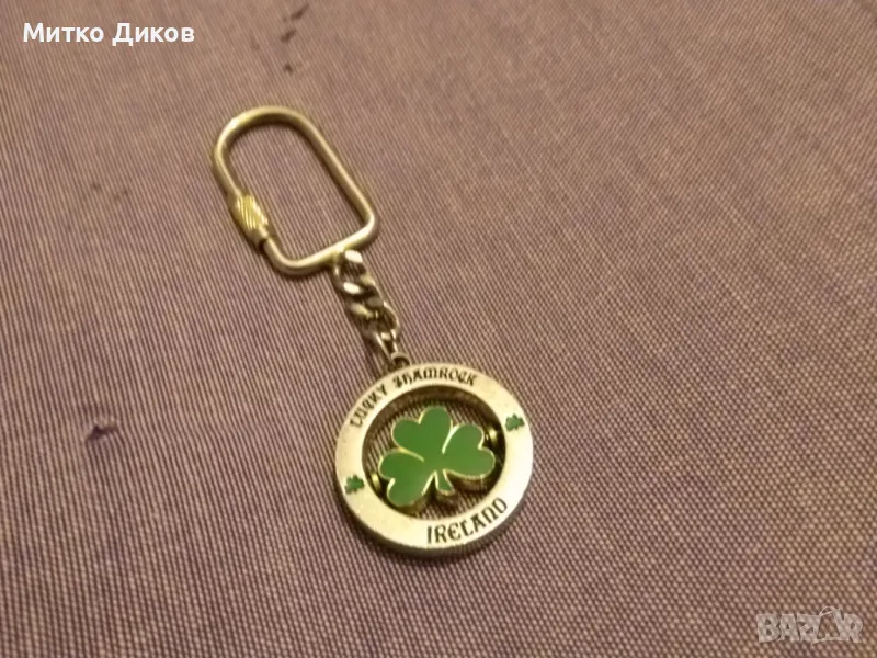 Ключодържател две лица Ирландия Шамрок въртящ се, снимка 1