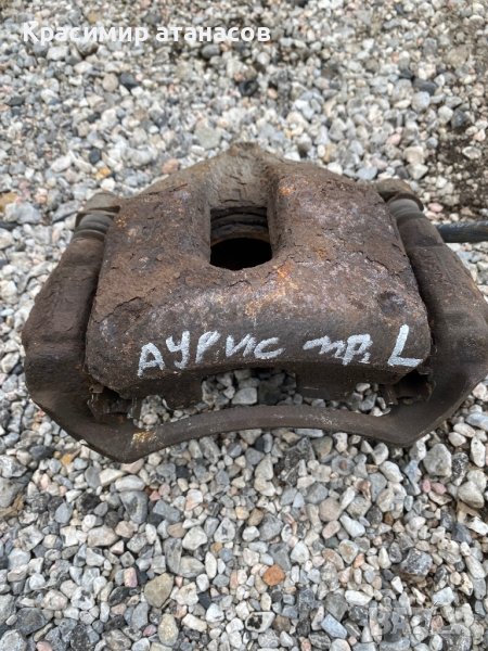 Спирачен апарат преден ляв за Тойота Аурис.2007-2012г, снимка 1