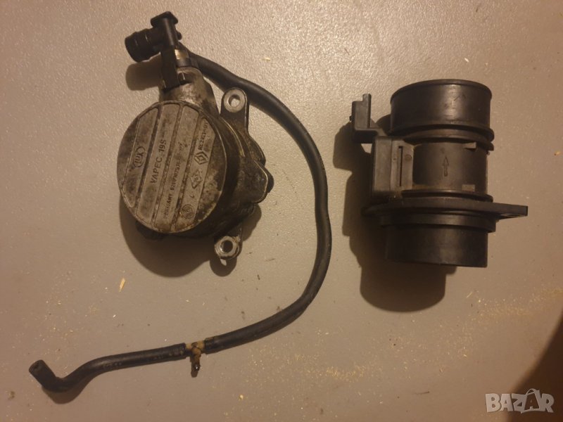 Дебитомер и вакуум помпа Рено 1.9ДЦИ 120 vakuum vakum pompa reno renault 1.9dci , снимка 1