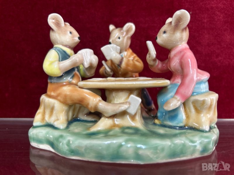 Порцеланова фигура - мишки играят карти, снимка 1