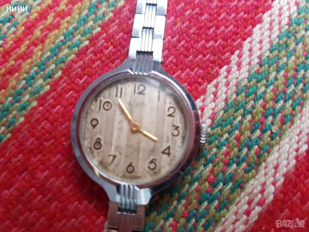 Дамски часовник Луч , снимка 1