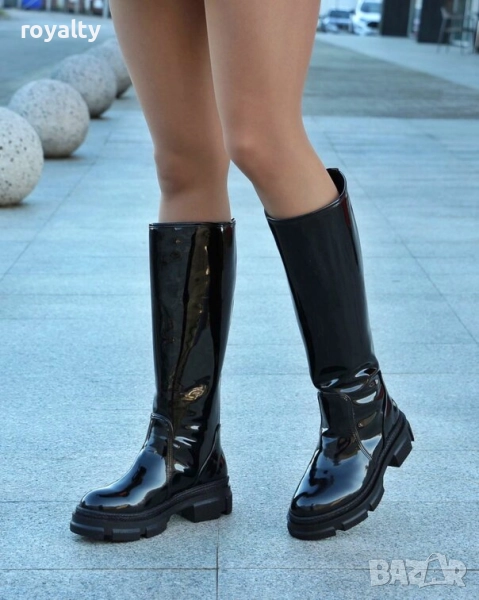 Равни ботуши - черен лак, снимка 1