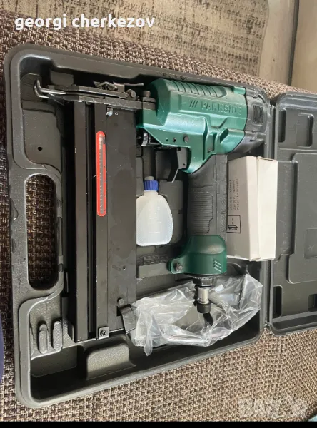 Пневматичен пистолет ,такер,за малки пирони Parkside , снимка 1