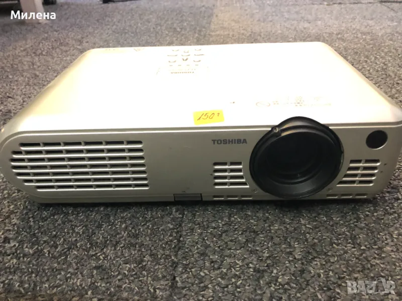 Проектор Toshiba TLP-S70, снимка 1