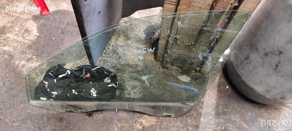 Стъкло предна лява врата Mercedes E220 W211, снимка 1