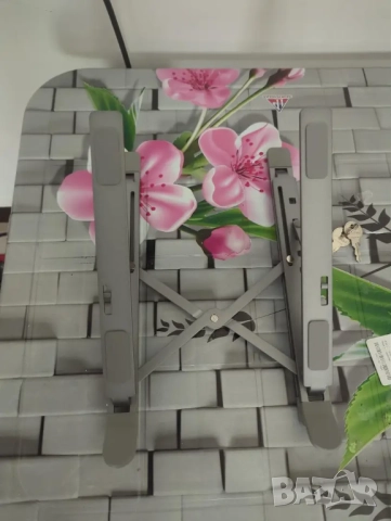 💻 Регулируема стойка за лаптоп 