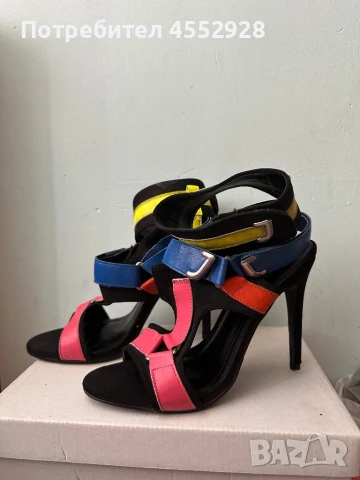 Дамски многоцветни сандали, снимка 1