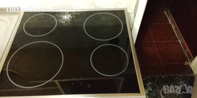 Керамичен  плот за вграждане Електролукс  с 4 котлона