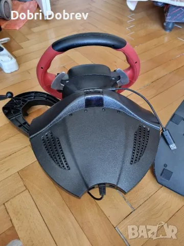 волан с педали thrustmaster ferrari 485 spider xbox , снимка 3 - Игри за Xbox - 47442415